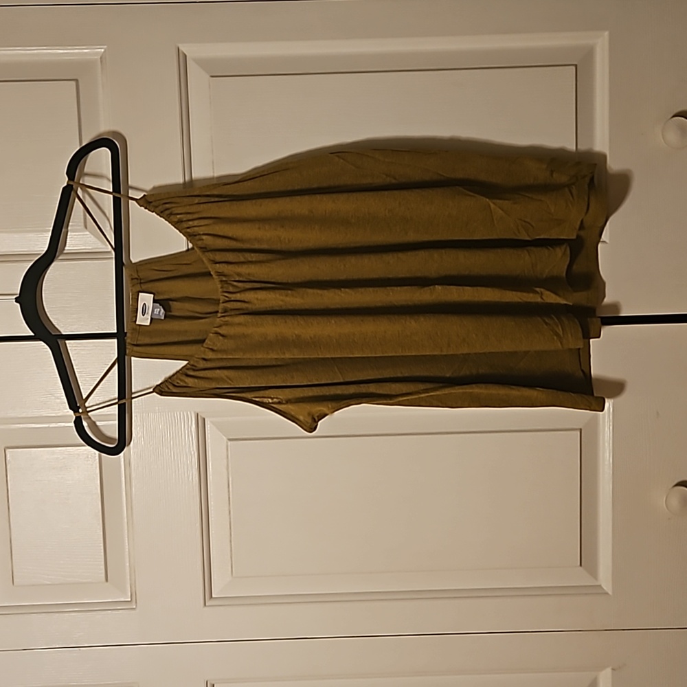 Old Navy top